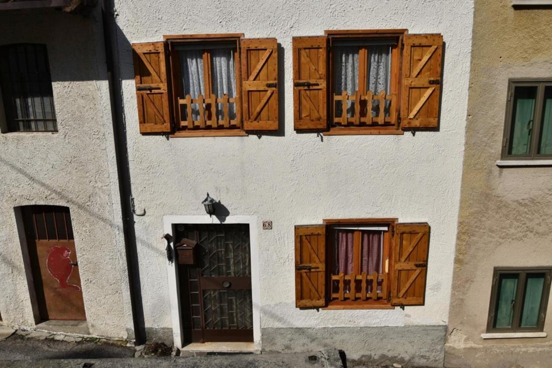 Casa Canale - Residenze Bucaneve * Tonezza del Cimone